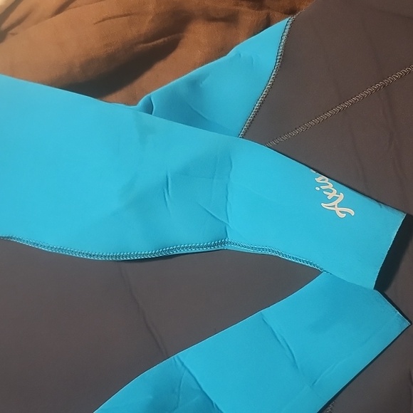 Xcel womens 10 wetsuit - Picture 6 of 6